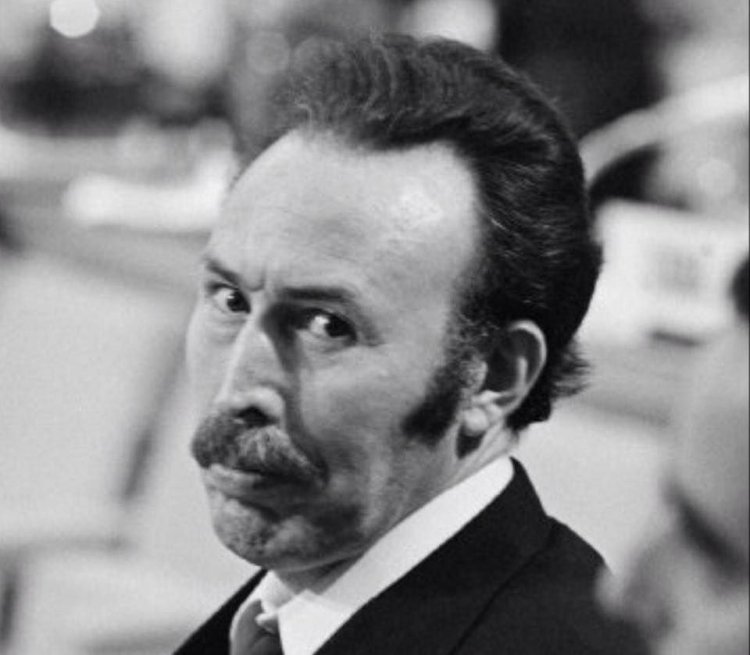 هواري بومدين ... الثائر البناء