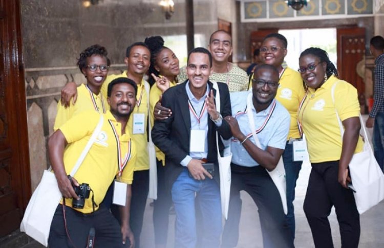 Los jóvenes de Nasser Fellowship para African Leadership, visitan el Museo del líder Gamal Abdel-Naser.