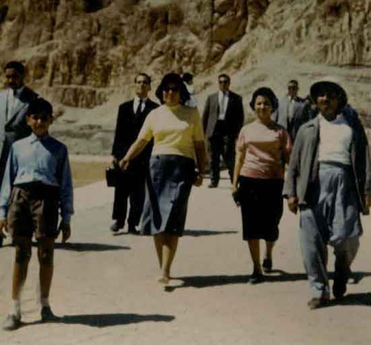 Siku ya kumbukumbu ya kifo chake .. Tahia Kazem, mwanamke wa kwanza wa Misri aliyebaki mama na mke tu