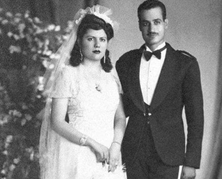 Siku ya kumbukumbu ya kifo chake .. Tahia Kazem, mwanamke wa kwanza wa Misri aliyebaki mama na mke tu