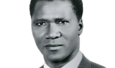 أحمد سيكو توري.. ابن الحركة الوطنية