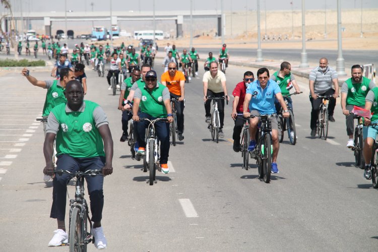Mbio za Marathon za michezo kwenye  mji  wa Michezo huko Mji Mkuu mpya wa Utawala 