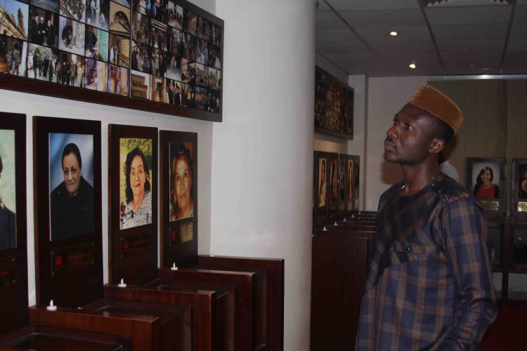 La visita de los jóvenes de Nasser Fellowship para Leadership al Centro Cultural Ortodoxo Copto en Abbasiya