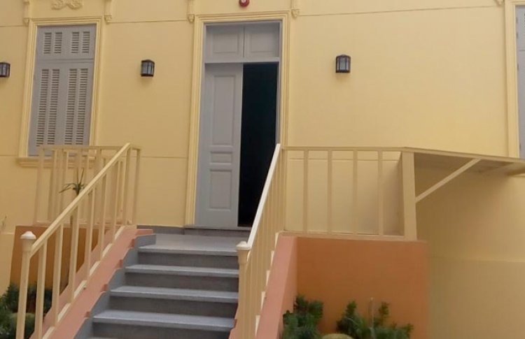 The Library of Nasser's Father