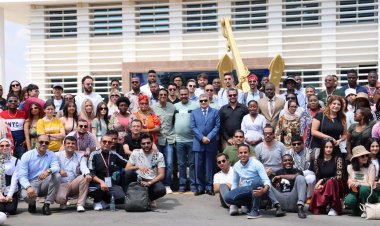 The Suez Canal Authority (SCA) received on Monday the participants of the Nasser fellowship