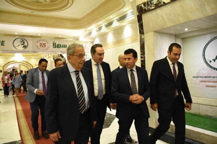 Ministerio de Juventud y Deportes organiza la ceremonia de apertura de la tercera edición de  Nasser Fellowship para Leadership Internacional en presencia del Ministro de Juventud y Deportes