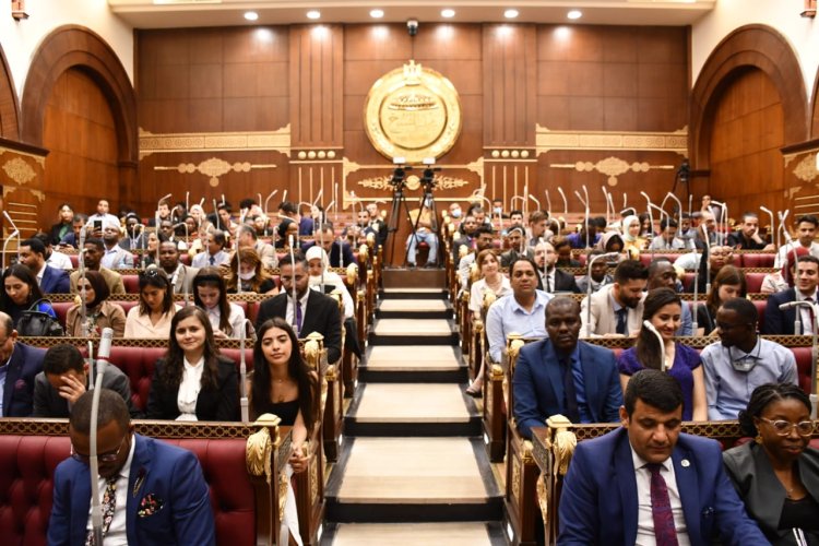 رئيس مجلس الشيوخ  يستقبل الوفود الشبابية المشاركة في الدفعة الثالثة من منحة ناصر للقيادة الدولية 