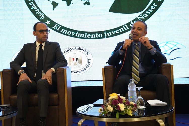 Representantes de "Planificación y Desarrollo",  "Cruz Roja" e Iniciativa de "Haya Karima"  (Vida Digna) en diálogo abierto con los participantes de Nasser Fellowship  para Leadership Internacional en su tercera edición