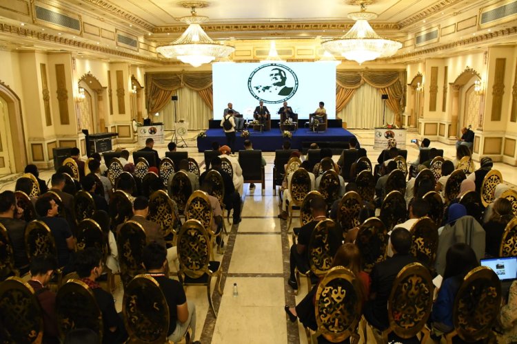 Representantes de "Planificación y Desarrollo",  "Cruz Roja" e Iniciativa de "Haya Karima"  (Vida Digna) en diálogo abierto con los participantes de Nasser Fellowship  para Leadership Internacional en su tercera edición