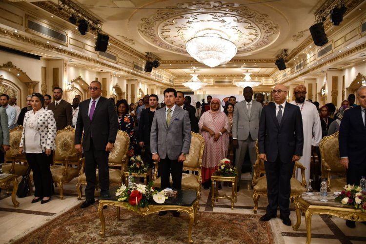 Centros de Investigación y Pensamiento para el Desarrollo de Alianzas y Toma de Decisiones en la Mesa de Clausura del Séptimo Día de Nasser Fellowship para Leadership Internacional