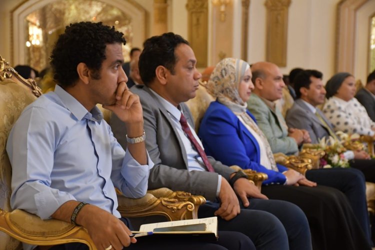 Centros de Investigación y Pensamiento para el Desarrollo de Alianzas y Toma de Decisiones en la Mesa de Clausura del Séptimo Día de Nasser Fellowship para Leadership Internacional