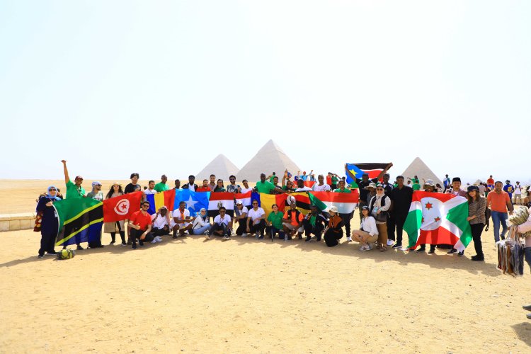 Pirámides de Giza han recibido a los participantes de Nasser Fellowship para Leadership Internacional