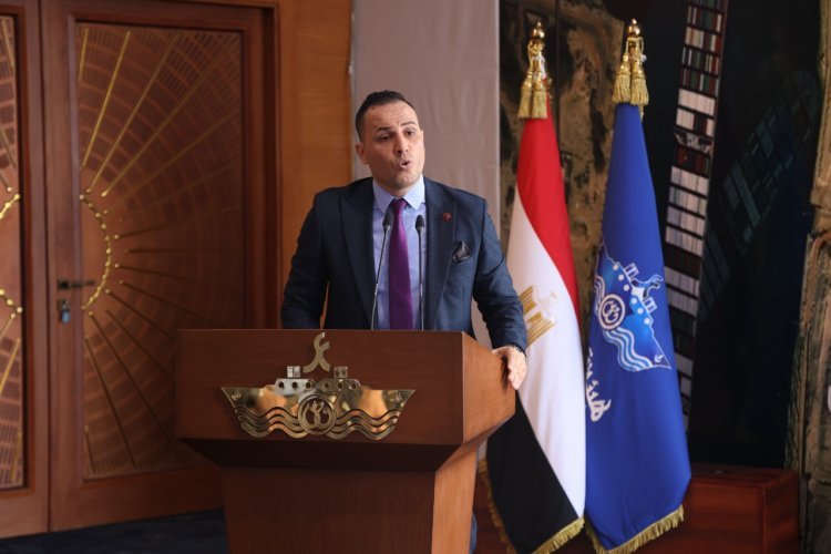 L'Autorité du Canal de Suez accueille les délégations de jeunes de la Bourse Nasser pour le Leadership International