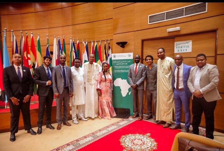 Ghazaly prend la parole lors de la première conférence consultative annuelle des jeunes leaders du Royaume du Maroc