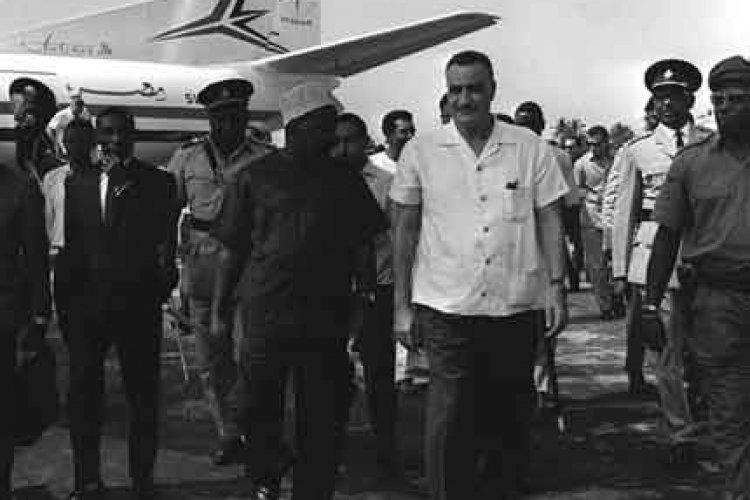استقبال عبد الناصر أثناء وصوله لجزيرة زنجبار 