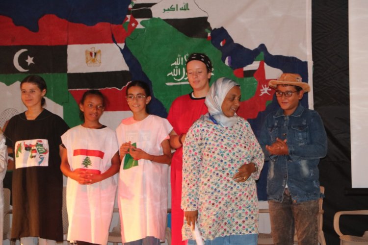 kwa maandalizi ya Tamasha la "Thamasearth", Younes Owen mhitimu wa Udhamini wa Nasser kwa Uongozi wa Kimataifa  huko Misri aunda shughuli hiyo kwenye mji wake wa  Imouzzer Kinder - Morocco