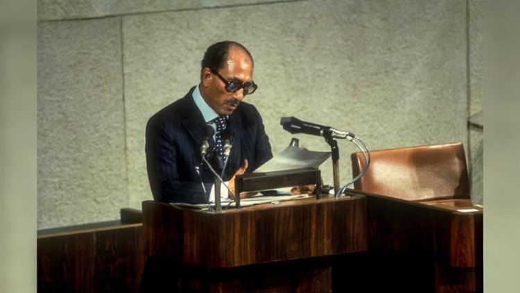 محمد أنور السادات بطل الحرب والسلام