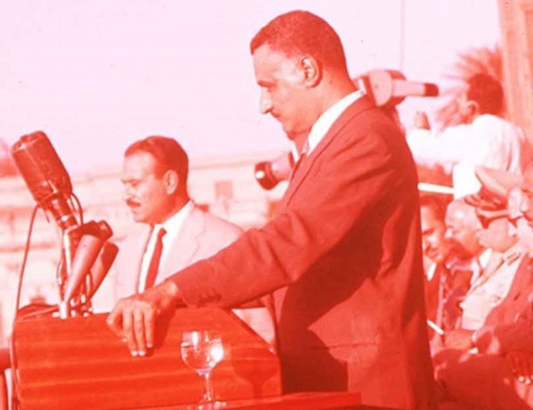 أيها الإخوة المواطنون  يمر العالم بأزمة دولية قد تجره إلى الدمار