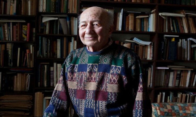 Mwanahistoria Profesa Mostafa El-Abbadi