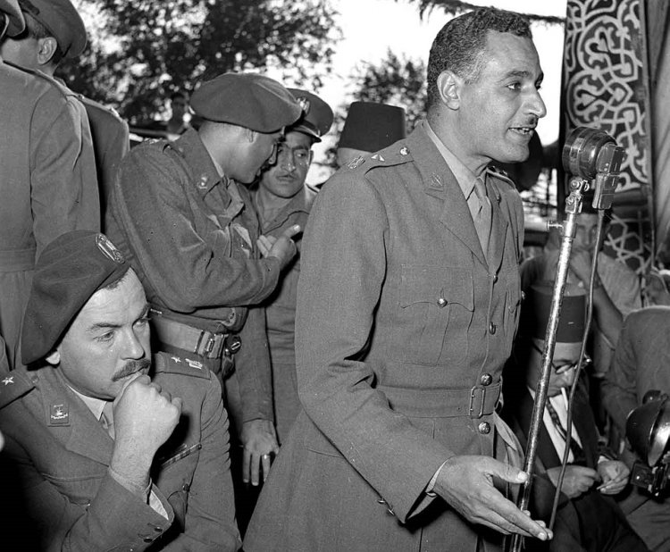 ليست الحرية أوهاماً ينادى بها بلا وعى