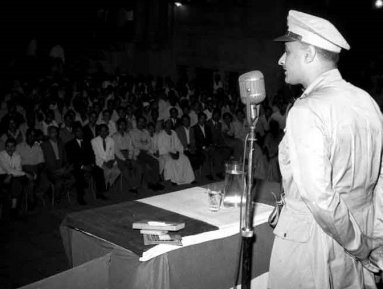 أطالب الجميع بالتخلص من الذاتية