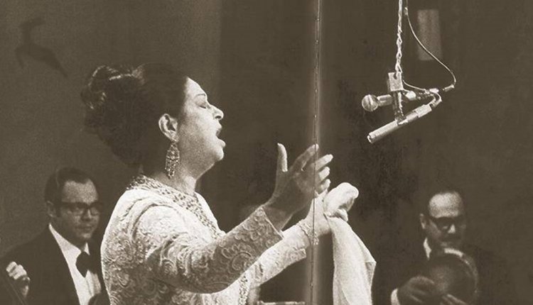 الأستاذ خيري حسن يكتب: فى مثل هذا اليوم.. ومثل هذه الساعة - قبل ٤٨ سنة -