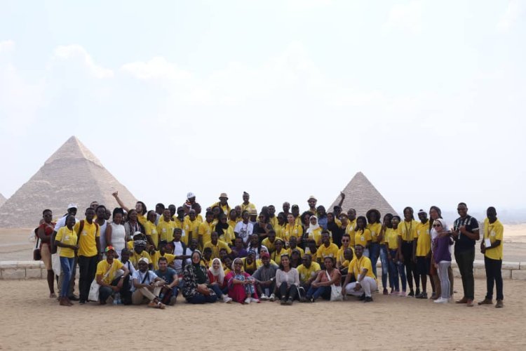 Pyramids tour for youth participating in the Nasser Fellowship for African Leadership