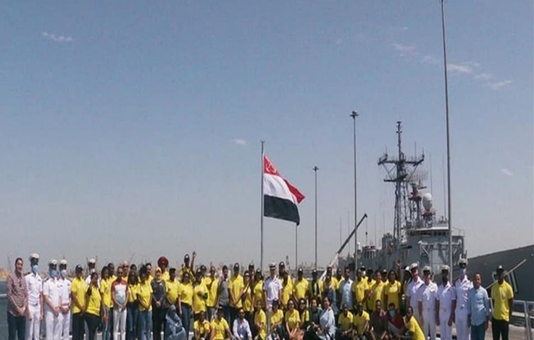 Nasser Fellowship para Leadership Internacional relata al mundo los laureles de las Fuerzas Navales Egipcias en la celebración de su aniversario 54