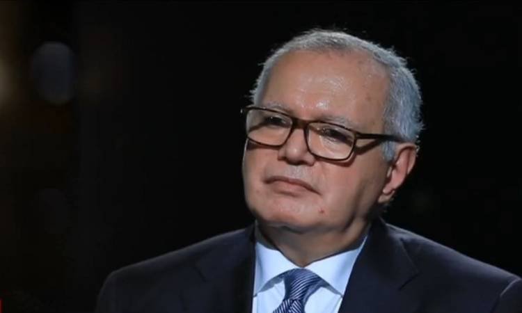 El Embajador Mohamed al-Arabi