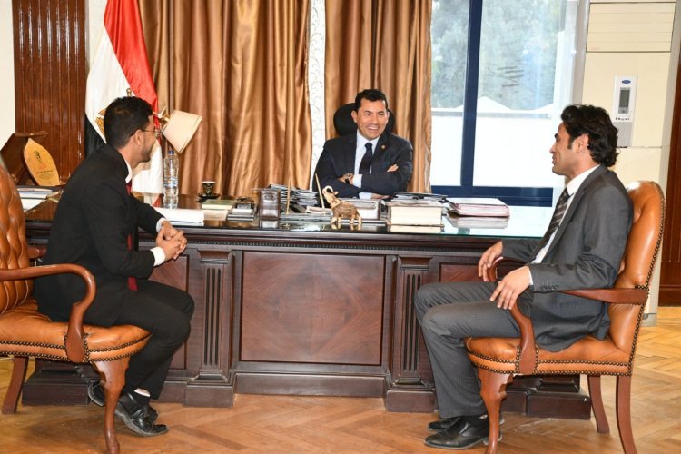 En conjunción con las celebraciones del Día de la Diplomacia del Estado Egipcio.. Los graduados de  Nasser Fellowship lanzan la primera plataforma de charla juvenil árabe