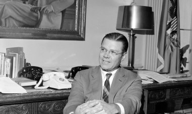 محمد أشرف يكتب: اعتراف ماكنمارا