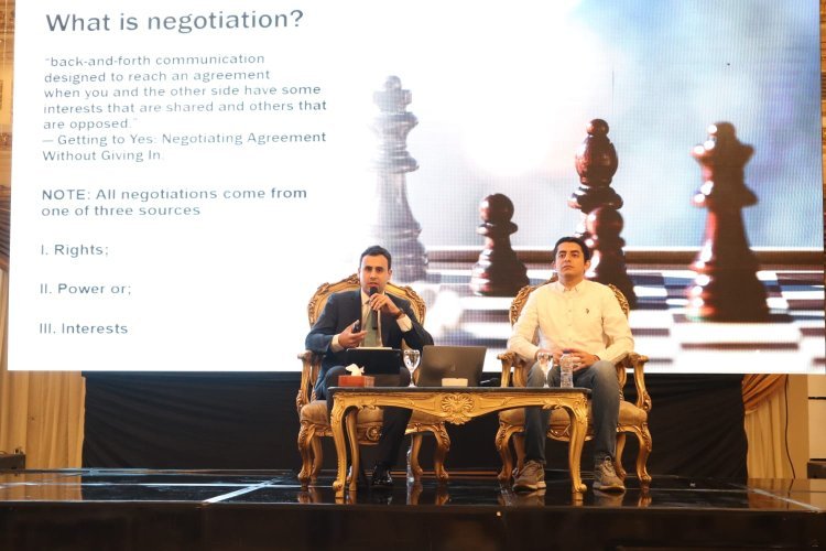 Experiencia de Juventud y Crecimiento... Del Desafío a la Oportunidad" es una de las Charlas de la Cuarta Edición de Nasser Fellowship para Leadership Internacional