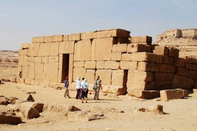 «Al Fayum» ... El paraíso del desierto de los faraones y los amantes del safari