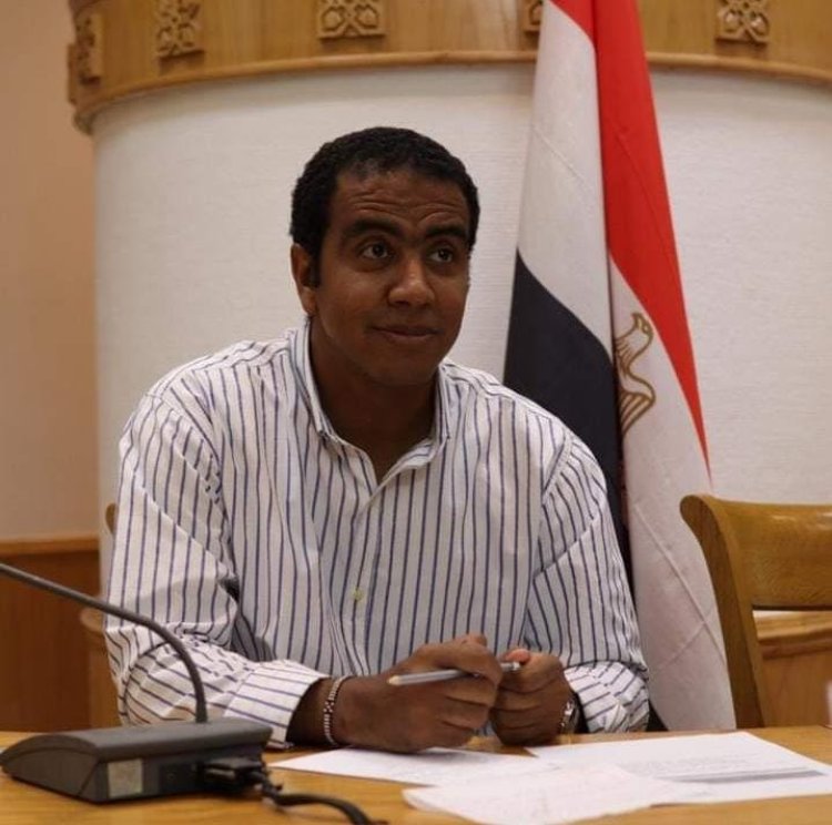 Kwa namna rasmi.. Ghazaly ni mwanachama wa kamati za kudumu za Baraza Kuu la Utamaduni