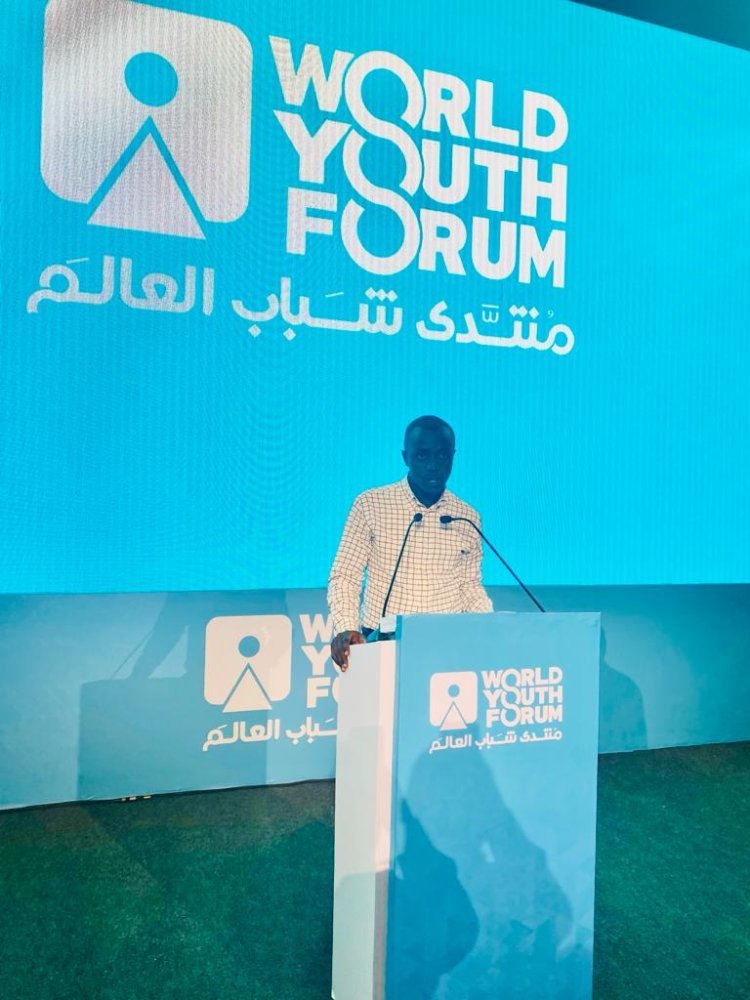 Miembro del Movimiento Juvenil Nasser en el Foro Mundial de la Juventud