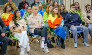 Ghazaly habla a los jóvenes de Rusia en el Encuentro del Club Internacional