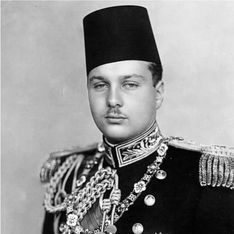 حول أكذوبة تخلي الملك فاروق عن عرشه سلمياً