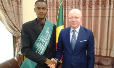 Mhitimu wa Udhamini wa Nasser akutana na Msemaji rasmi wa Serikali ya Jamhuri ya Congo