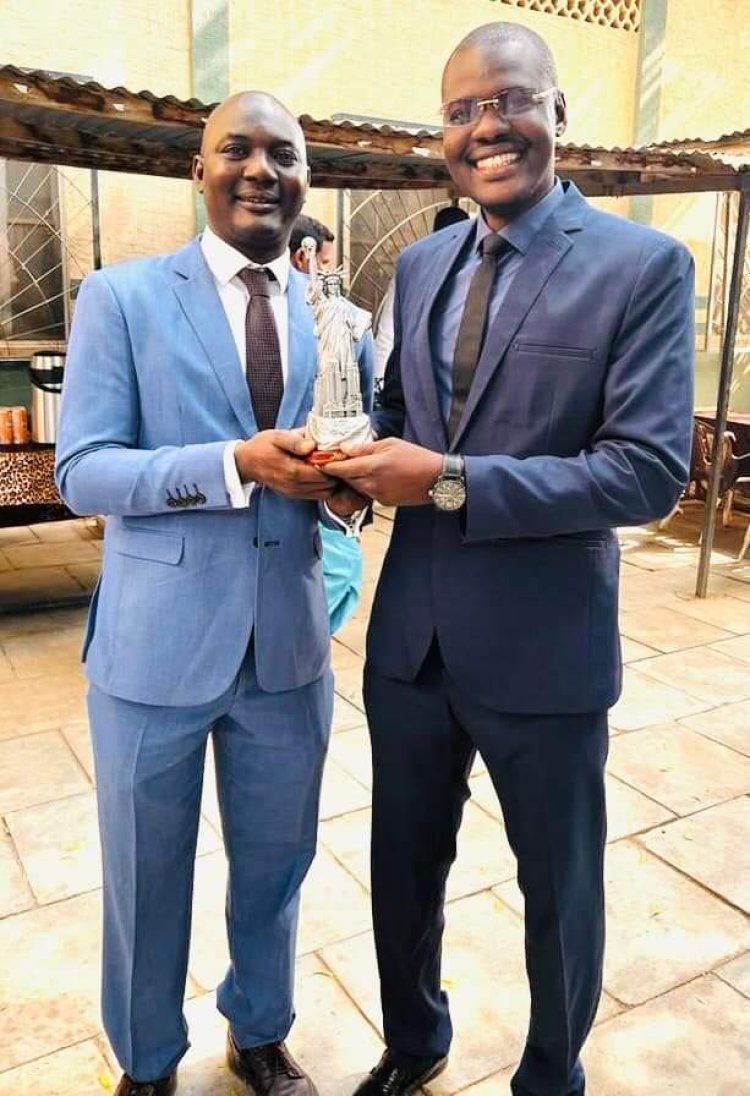 Tuzo ya Dola za Marekani elfu tano kwa Mhitimu wa Udhamini wa Nasser kwa Uongozi wa Kimataifa kuhusu Uadilifu na Kupambana na Rushwa