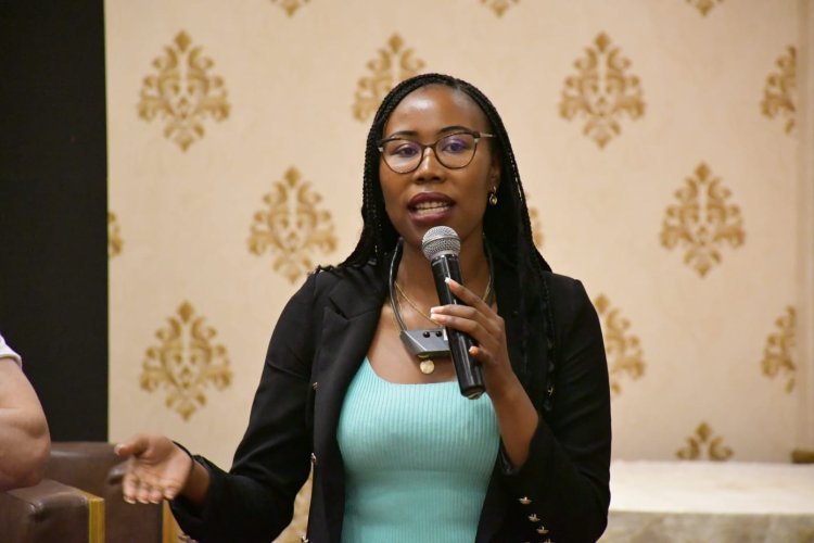 Jukumu la Vyombo vya Habari "Kikao cha mazungumzo mwishoni mwa shughuli za siku ya tano ya Udhamini wa Nasser kwa Uongozi wa Kimataifa