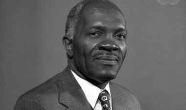 Davidson Nicol : le médecin africain qui a fait face à la discrimination raciale à cause de sa couleur