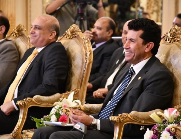 Les responsables éditoriaux de la presse nationale et des agences médiatiques à l’écoute des jeunes de la Bourse Nasser pour le leadership international