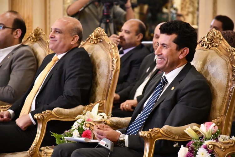 Les responsables éditoriaux de la presse nationale et des agences médiatiques à l’écoute des jeunes de la Bourse Nasser pour le leadership international
