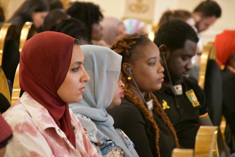 Les responsables éditoriaux de la presse nationale et des agences médiatiques à l’écoute des jeunes de la Bourse Nasser pour le leadership international