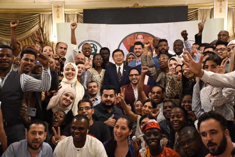 Une séance de dialogue consacrée aux fondateurs du non-alignement lance la troisième journée de la Bourse Nasser pour le leadership international