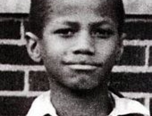 Masuala ya Muungano na Matumizi ya Vurugu: Usomaji katika Fikra za Malcolm X na Martin Luther King Jr.